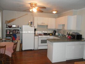 25 Salutation St, Unit 3 in Boston, MA - Building Photo