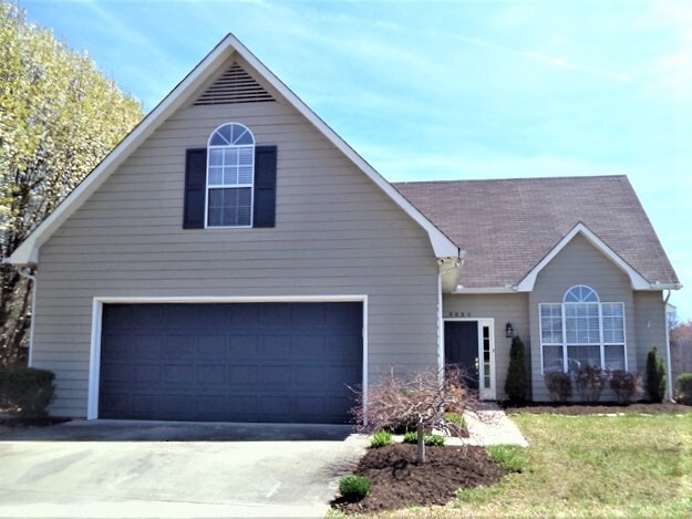 8424 Foxworth Trl