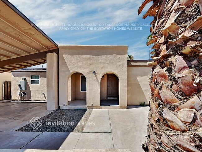 property at 10444 W Devonshire Ave