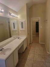 3806 Lake View Dr in Pearland, TX - Building Photo - Building Photo