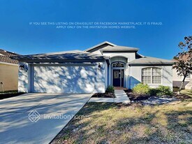 1106 Barclay Wood Dr in Ruskin, FL - Building Photo