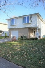 43 Toddy Ave in Staten Island, NY - Building Photo - Building Photo