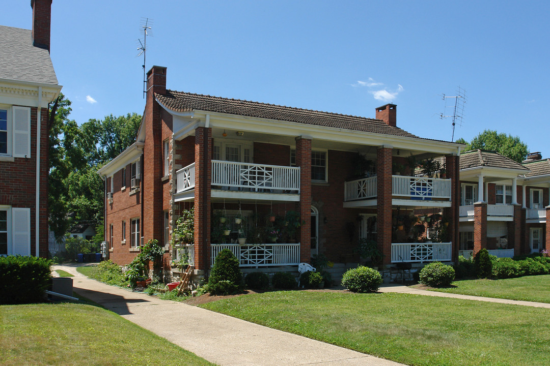 108 Cochran Rd in Lexington, KY - Building Photo