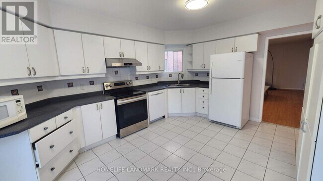 48 Painted Rock Ave in Richmond Hill, ON - Building Photo - Building Photo