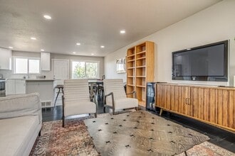 482 W 80th Ave in Denver, CO - Building Photo - Building Photo