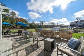 553 McCormick Farm Pl in Glen Allen, VA - Building Photo - Building Photo