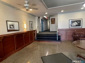 39 Glenbrook Rd in Stamford, CT - Building Photo - Building Photo