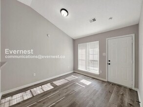 5616 Kaitlyn Dr W in Walls, MS - Building Photo - Building Photo