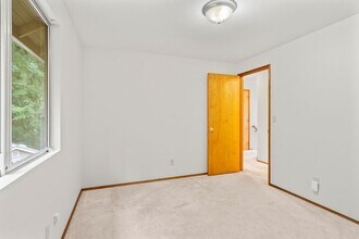 3114 210th St SE in Bothell, WA - Building Photo - Building Photo