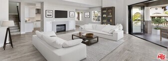 6280 W 3rd St in Los Angeles, CA - Building Photo