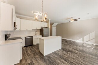 415 Flt Rdg Wy in Knoxville, TN - Building Photo - Building Photo