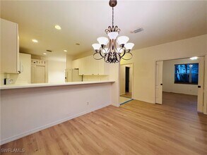 2045 Crestview Way in Naples, FL - Building Photo - Building Photo