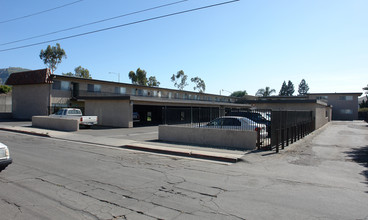 El Dorado Village Apartments in Santa Paula, CA - Building Photo - Building Photo