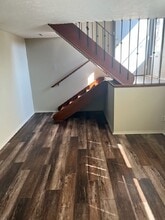 802 W 25th Ave in Bellevue, NE - Foto de edificio - Building Photo