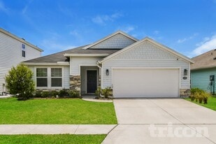 11430 Tiburon Dr in Jacksonville, FL - Building Photo