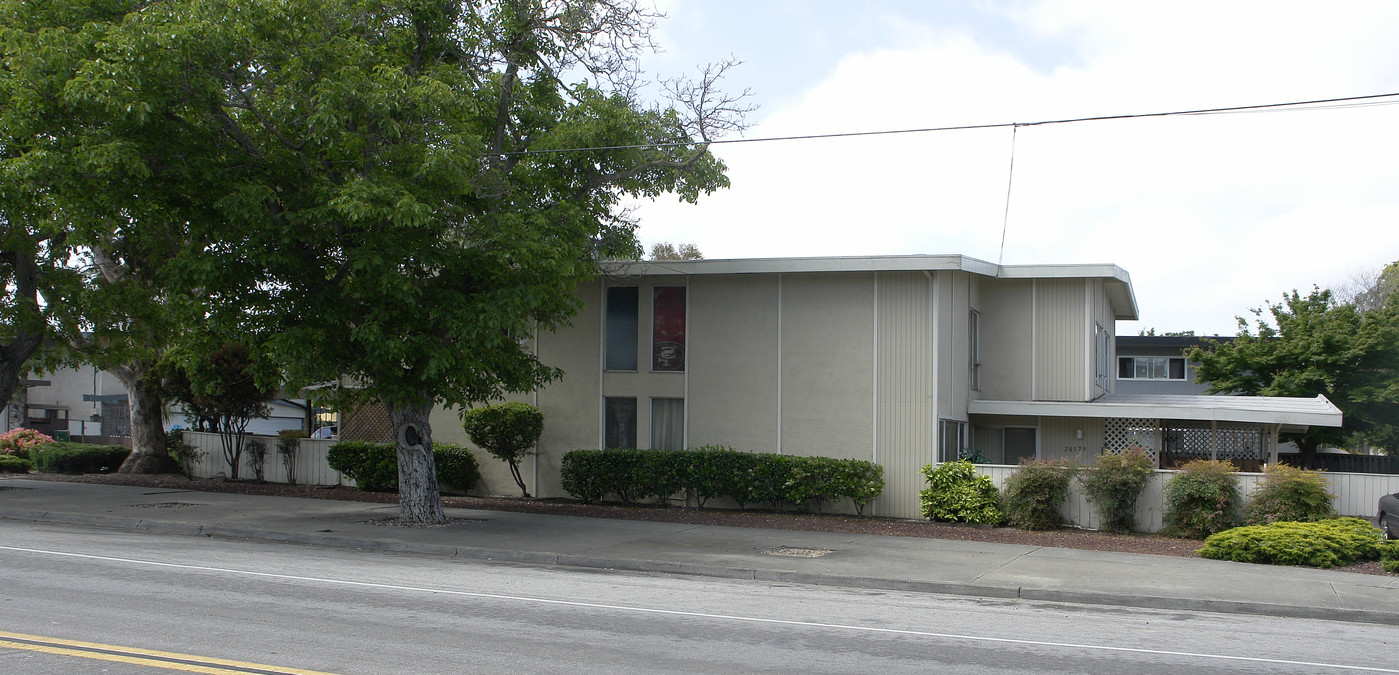 20179 Hathaway Ave in Hayward, CA - Building Photo