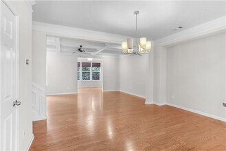 4239 Laurel Creek Ct SE in Smyrna, GA - Building Photo - Building Photo