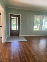 803 Austin St in Richmond, TX - Foto de edificio - Building Photo