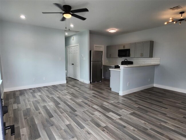 7502 Sandle St in Houston, TX - Building Photo - Building Photo
