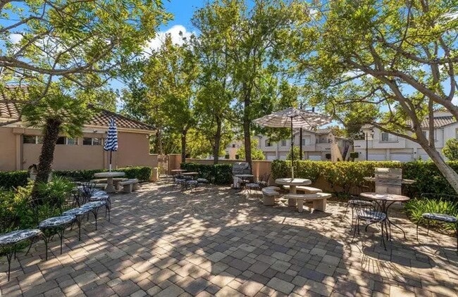 18622 Caminito Cantilena in San Diego, CA - Building Photo - Building Photo