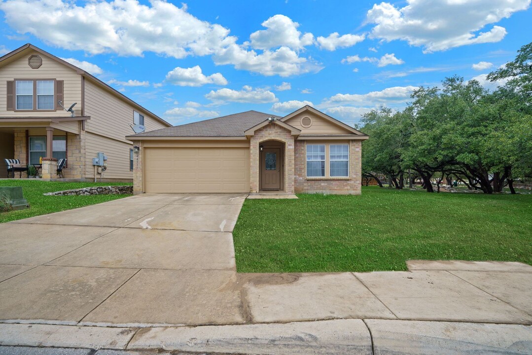 24535 Fork Bend Hill in San Antonio, TX - Building Photo