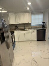 3056 Riverside Dr in Coral Springs, FL - Building Photo - Building Photo