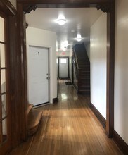 208 Main St, Unit #5 in Binghamton, NY - Foto de edificio - Building Photo