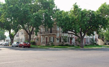 Normandie Mar Apartments in Fresno, CA - Building Photo - Building Photo