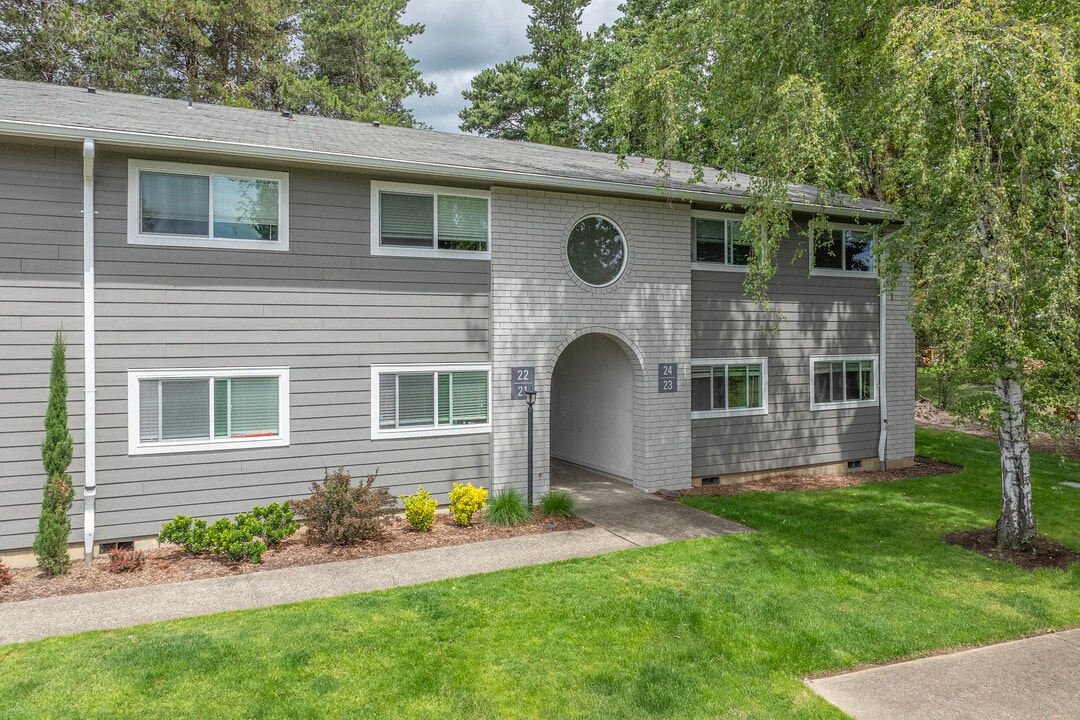 Cornell Manor in Portland, OR - Foto de edificio