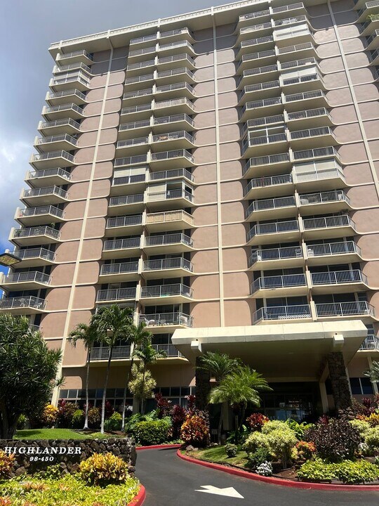 98-450-450 Koauka Loop in Aiea, HI - Building Photo