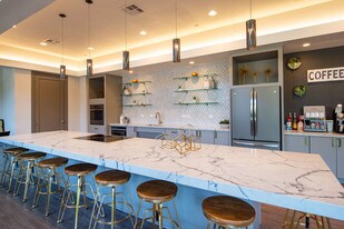 Instrata Upper Kirby in Houston, TX - Building Photo