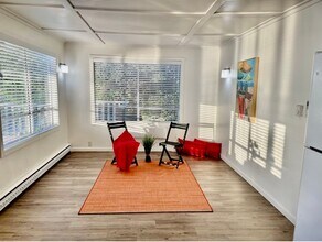 13260 E St Rt 106 St in Belfair, WA - Building Photo - Building Photo