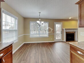 3429 Queensbury Rd in Clarksville, TN - Building Photo - Building Photo