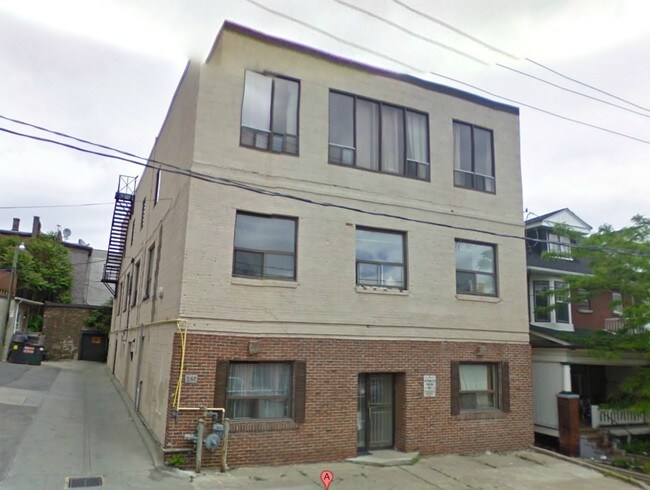 267 Brock Ave in Toronto, ON - Building Photo - Building Photo