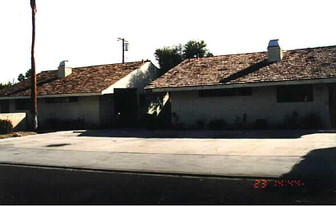 993 E Parocela Pl in Palm Springs, CA - Building Photo