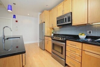 70 Lincoln St, Unit L512 in Boston, MA - Building Photo - Building Photo