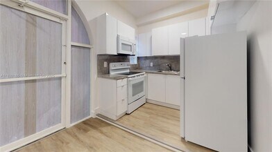 828 Pennsylvania Ave in Miami Beach, FL - Building Photo - Building Photo