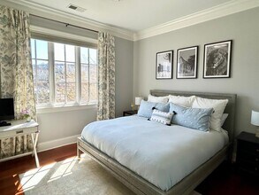 127 W Main St in Tarrytown, NY - Foto de edificio - Building Photo