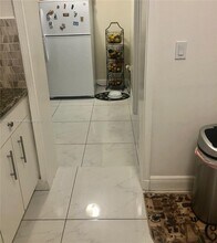 410 NW 44th Ave in Miami, FL - Building Photo - Building Photo