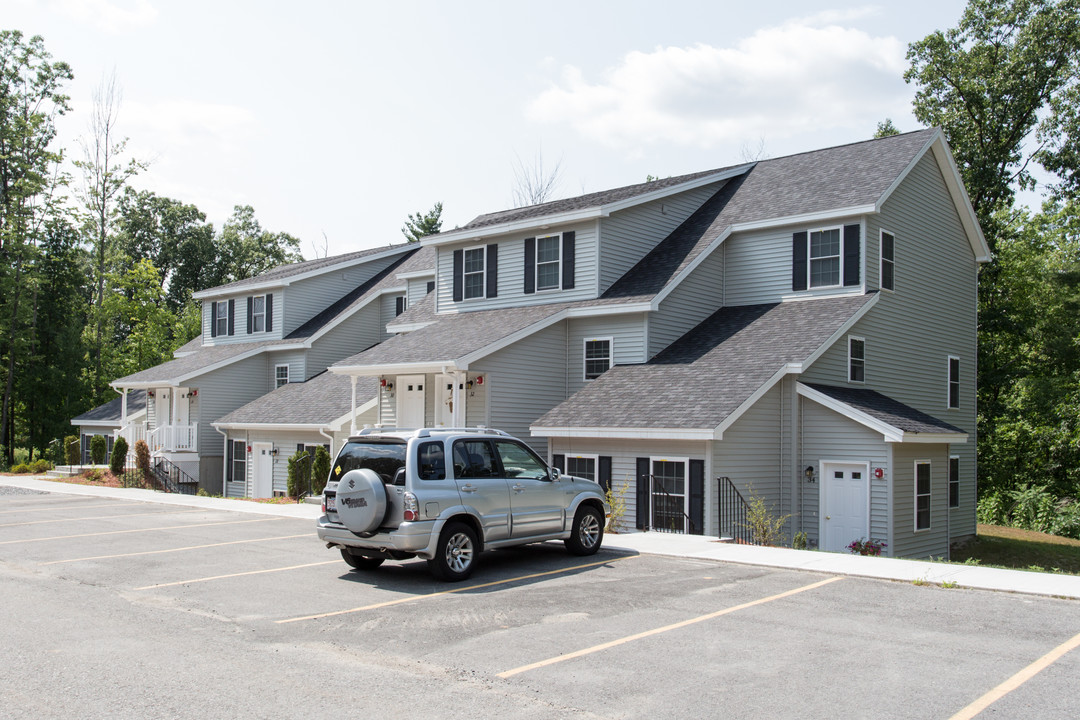 Stone Gate in Leominster, MA - Building Photo