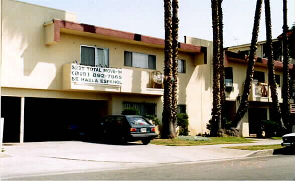 Cedros Apartments in Panorama City, CA - Building Photo - Building Photo