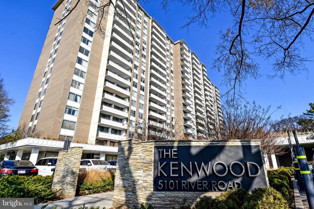5101 River Rd in Bethesda, MD - Building Photo