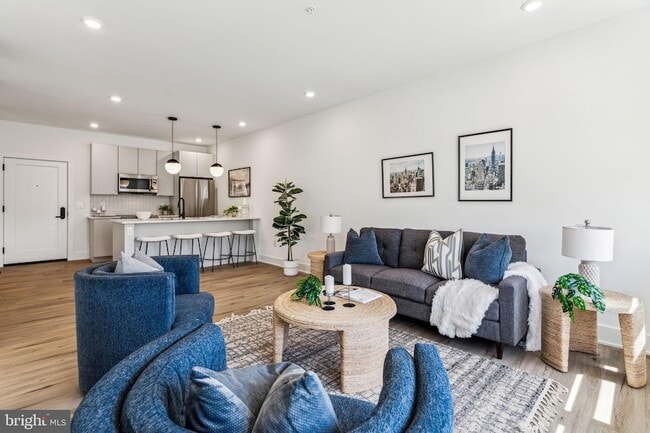 property at 139 W Chelten Ave