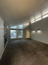 1792 Sunrise Way in Pocatello, ID - Building Photo - Building Photo