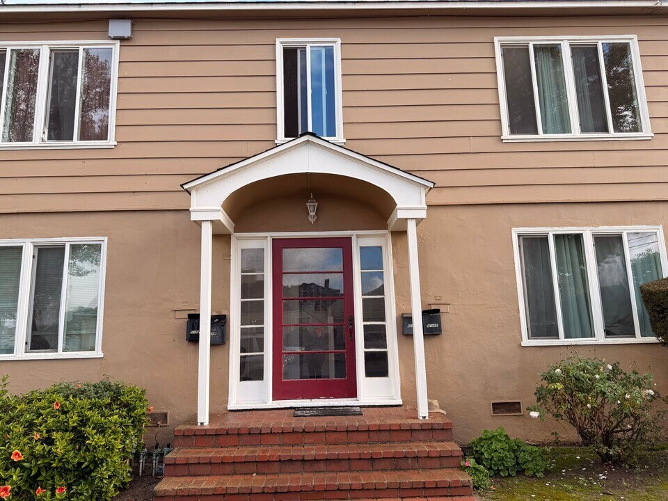 514 N Elizabeth St in Santa Maria, CA - Building Photo