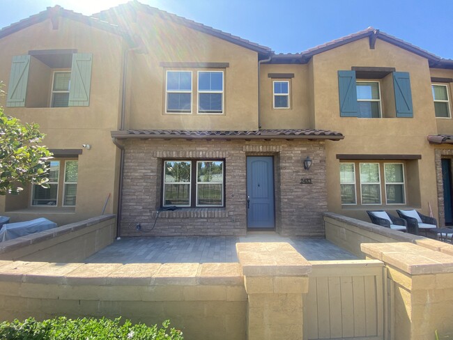 2433 Sanabria Ln