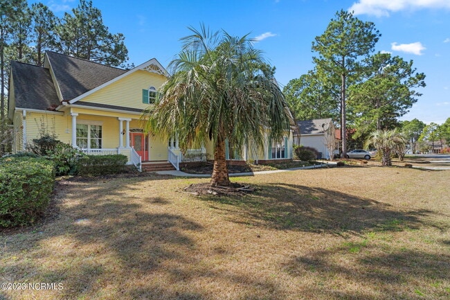 3929 Harmony Cir in Southport, NC - Building Photo - Building Photo