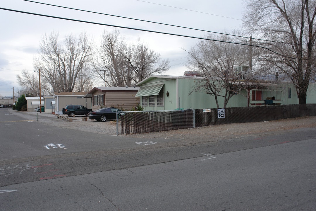 Shade Tree Village in Reno, NV - Building Photo