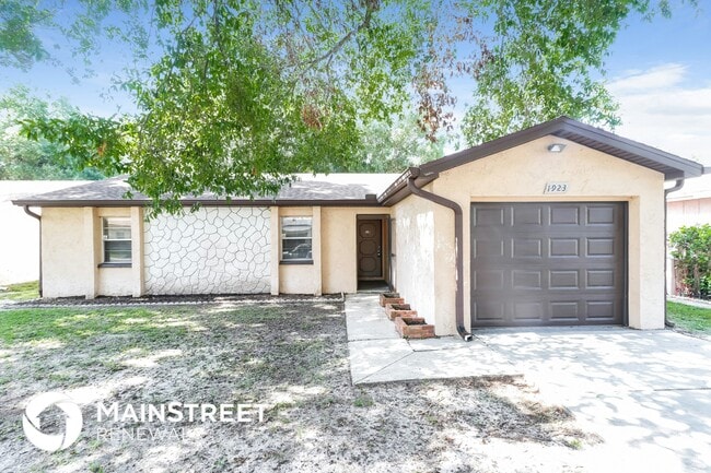 property at 1923 Chesapeake Ct