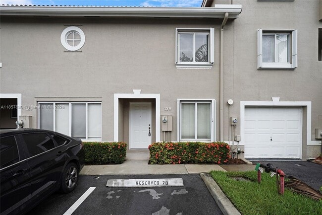 property at 139 Riviera Cir